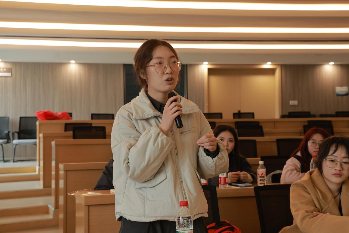 d76a56e58229e302e87ae80b5a6c0412